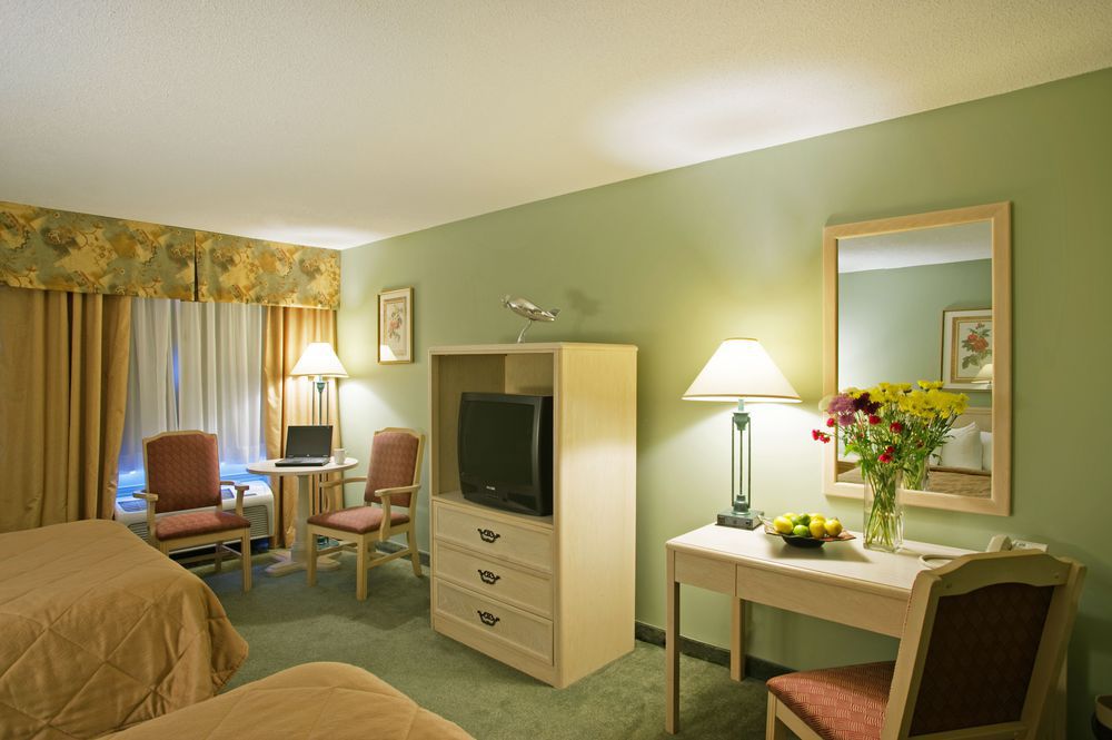 Hfx Airport Inn 3*